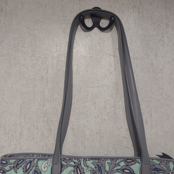 Vera Bradley Trimmed Fan Flowers Bag - Picture 3 of 16